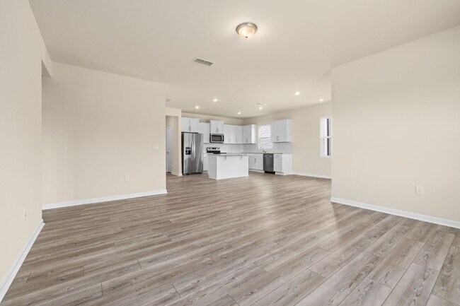 Building Photo - Available July 10! Spacious 4BR/2BA Ranch in North East Raleigh – Internet & Cable Included | Ope...