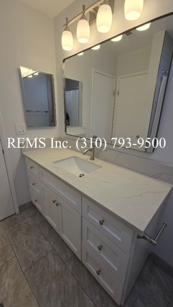 Building Photo - Fully Remodeled Single Family Home with Garage and Private Yard