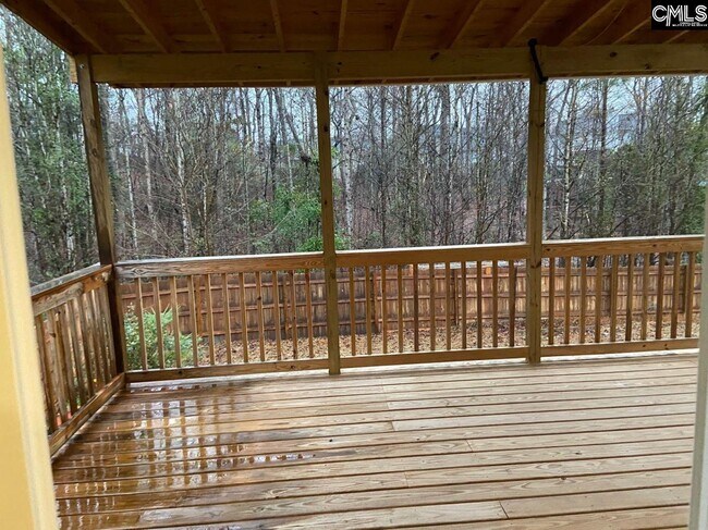 Building Photo - 137 Hammock Dr