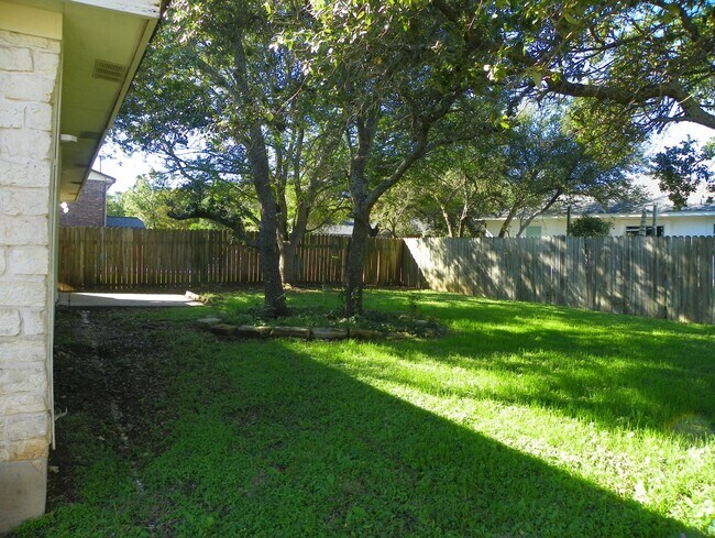 Building Photo - Welcome to this charming Centex home locat...