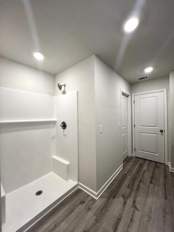 Building Photo - 145 Chase Xing