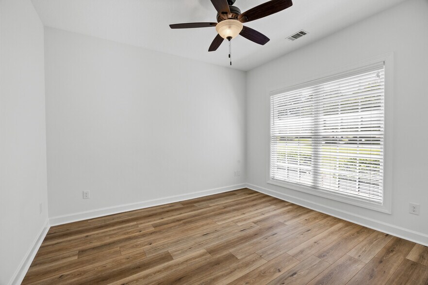 Building Photo - 32 Weatherby Cir