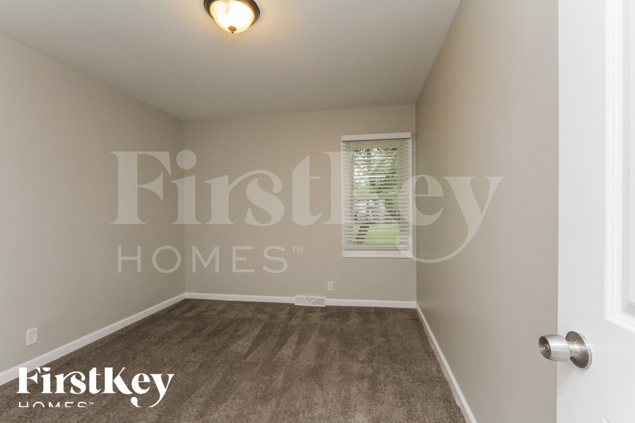 Building Photo - 21939 Millard Ave