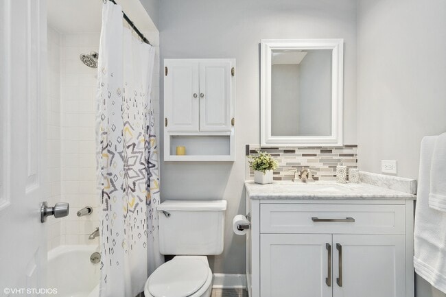 Building Photo - 520 Shorely Dr