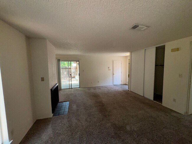 Building Photo - Bellflower Way