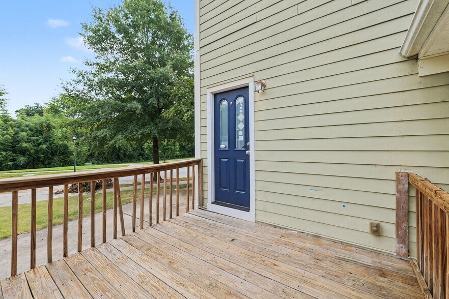 Building Photo - 2211 Charles Harshaw Ave