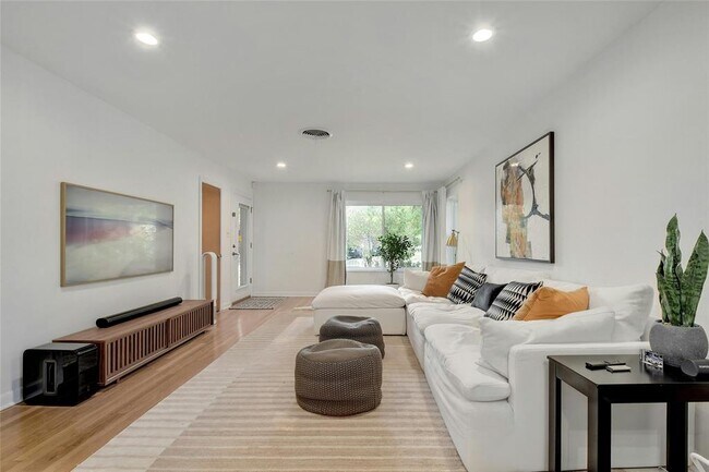 Building Photo - 1500 Northridge Dr