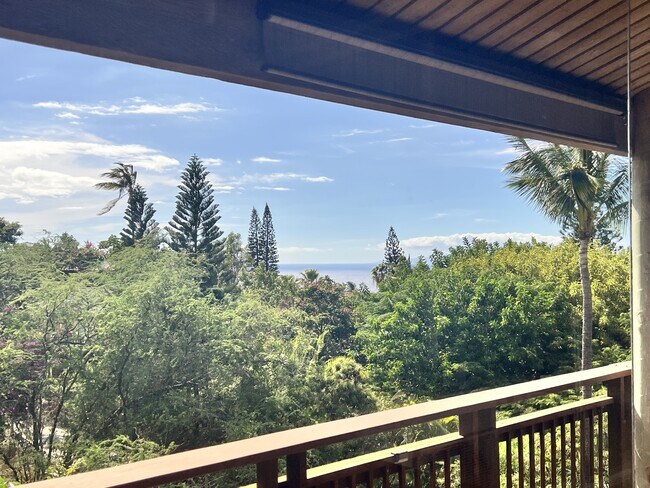 Building Photo - 904 Kupulau Dr