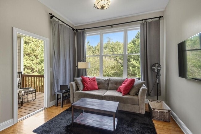 Building Photo - 1283 Creekside Pl SE