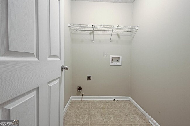 Building Photo - 214 Southwind Ln