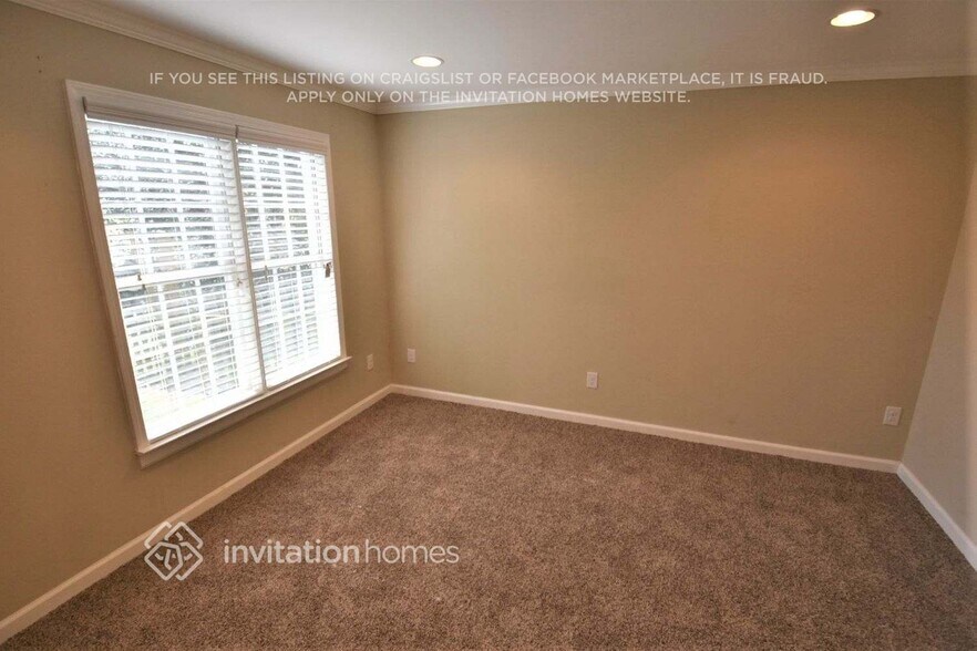 Building Photo - 3443 Kenilworth Ct