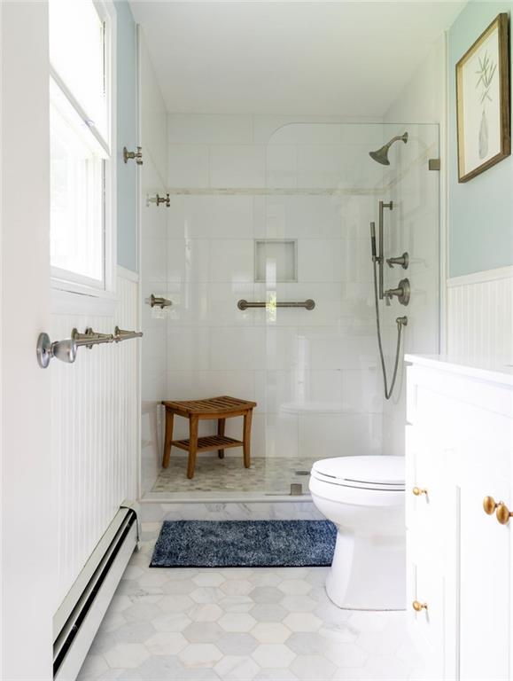 Building Photo - 11 N Hillview Dr