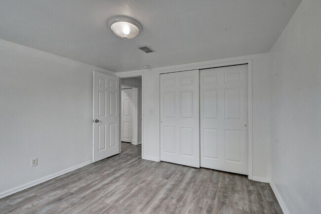 Building Photo - $2,595- 4 Bed, 2 Bath Home in Arvada with ...