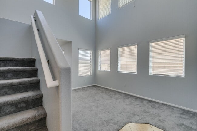 Building Photo - Bright & Spacious Home with Open Layout and Prime Location