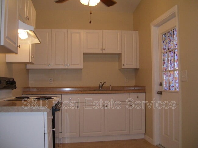 Building Photo - 3021 Balfour Ave