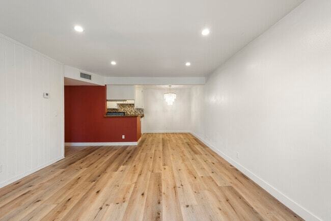 Building Photo - 4524 Tujunga Ave