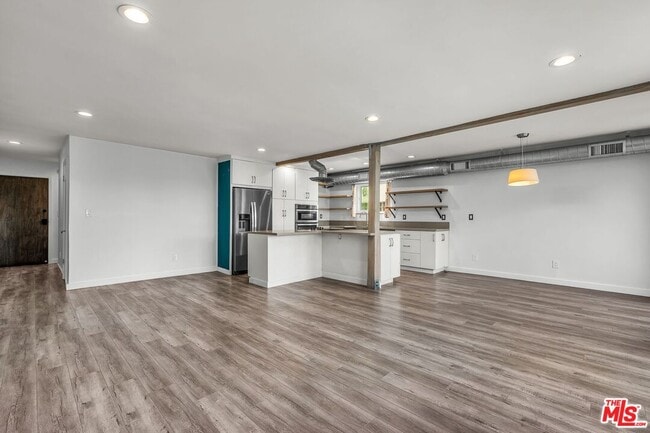 Building Photo - 164 63rd Ave