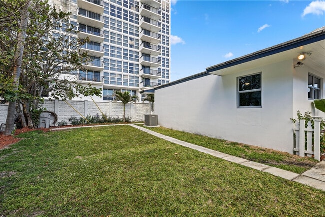 Building Photo - 505 N Ocean Blvd