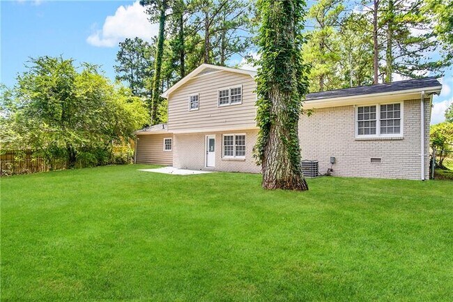 Building Photo - 8401 Union Grove Rd