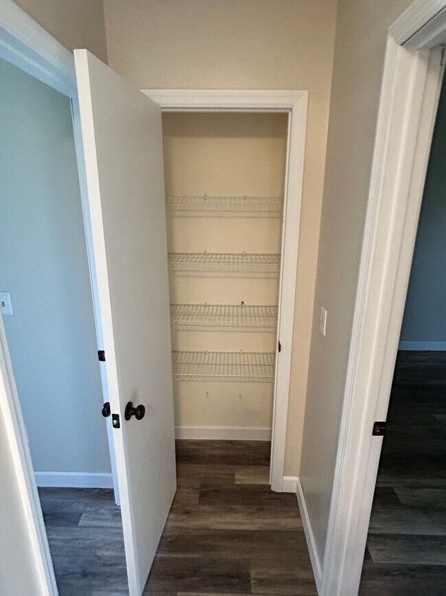 Building Photo - 249 Hannover Cir