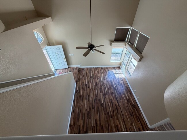 Building Photo - POOL. NO HOA. SOLAR. 3-bed/2.5-bath 89119