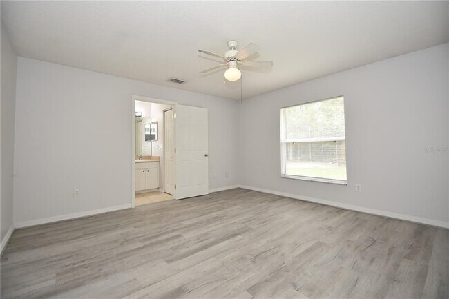 Building Photo - 6 Rosedale Pl
