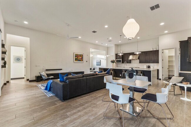 Building Photo - 10437 E Monterra Way