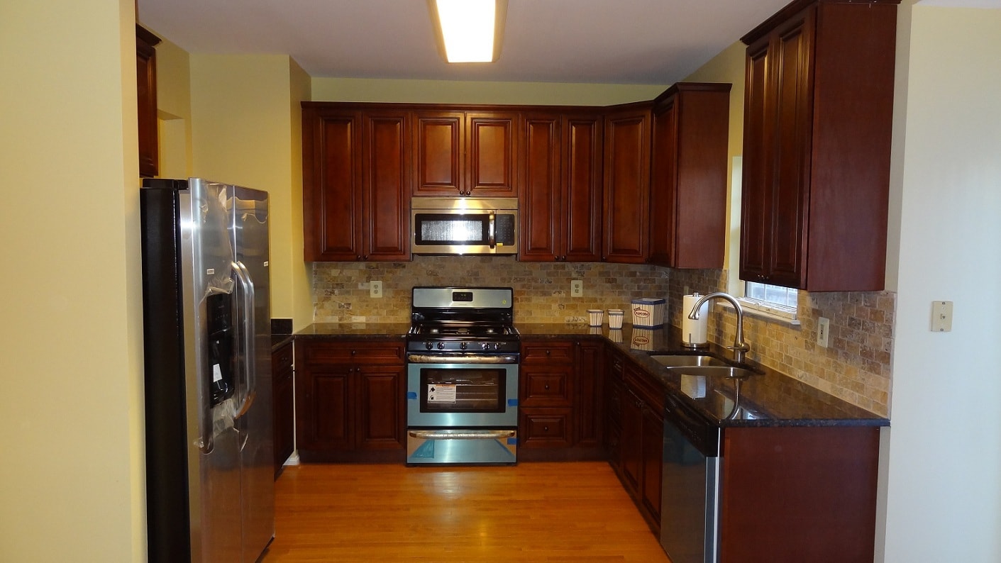 Kitchen - 2427 Clover Field Cir