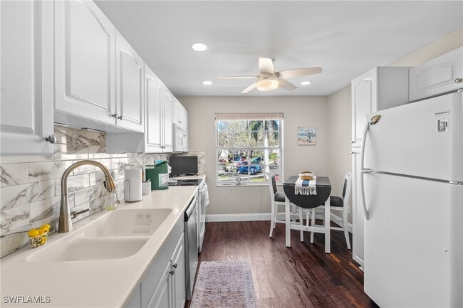 Building Photo - 541 Windsor Sq