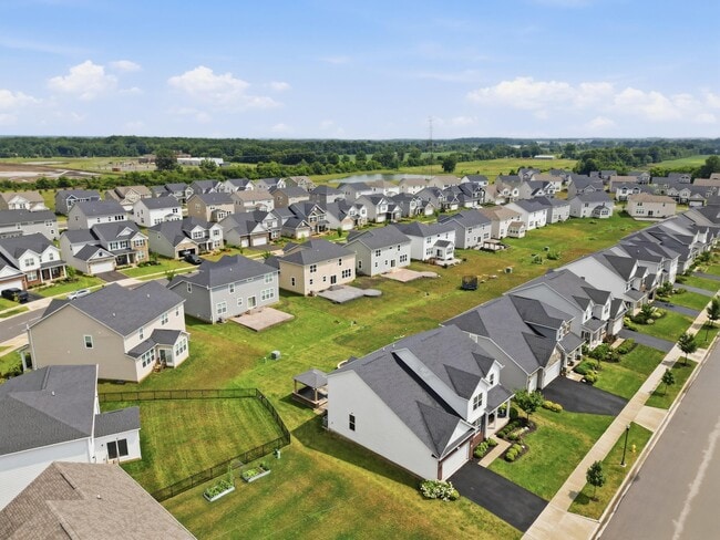 Building Photo - 637 Bald Eagle Dr