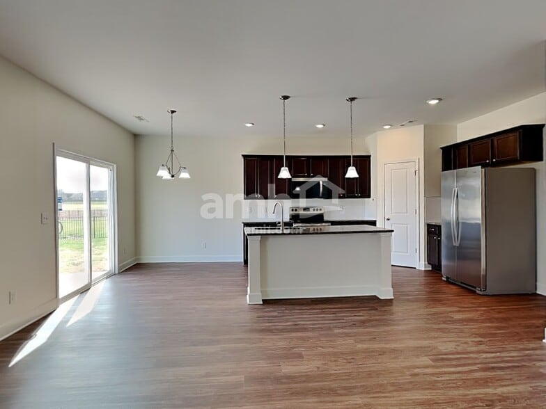 Building Photo - 604 Drema Ct