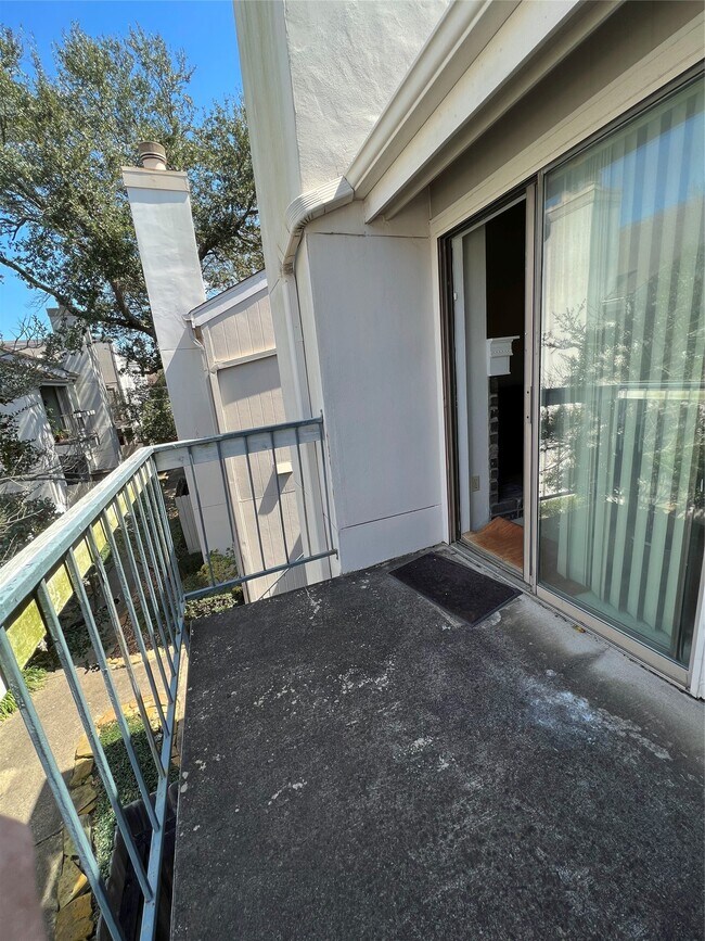 Building Photo - 7950 N Stadium Dr