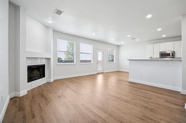 Building Photo - 2720 Winterberry Ln