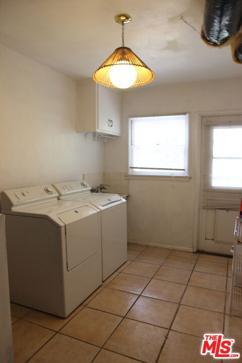 Building Photo - 15151 Encanto Dr