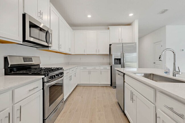 Building Photo - 53 Candlestick Cir