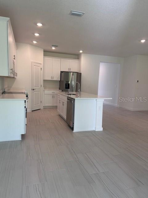 Building Photo - 6 Ararat Dr