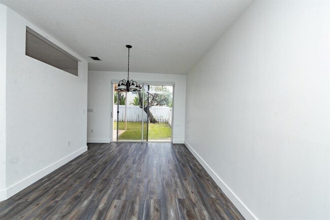 Building Photo - 3375 SW 181st Terrace
