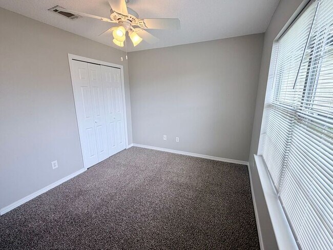 Building Photo - 10608 Wilderness Ln