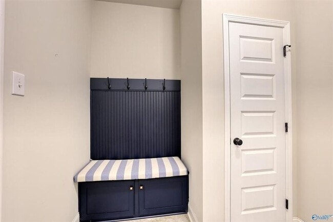 Building Photo - 12786 Juniors Dr