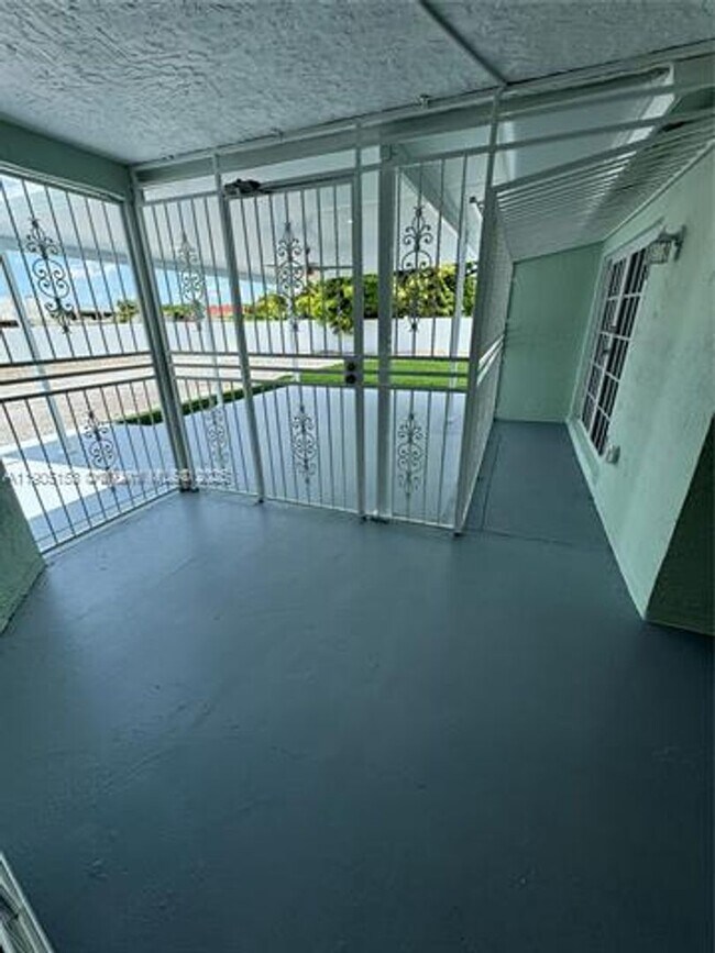 Building Photo - 11434 SW 185th St