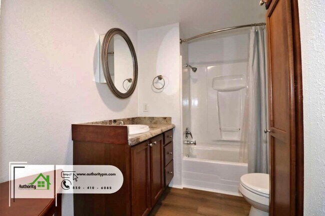 Building Photo - 4083 Notre Dame Ave