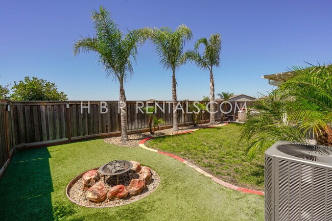 Building Photo - 906 River Bend Dr