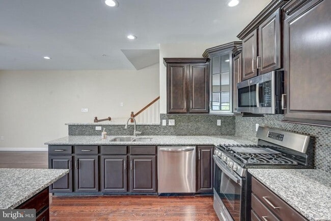 Building Photo - 7827 Crystal Brook Way