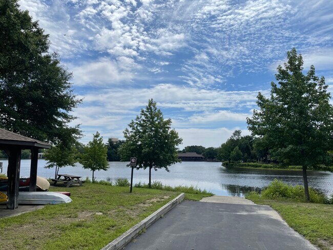 Lakes - 35 Summit Ct