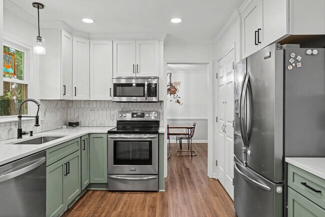 Building Photo - 4204 High Mountain Dr
