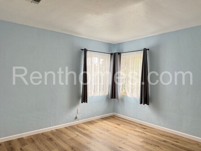 Building Photo - 3382 52nd St