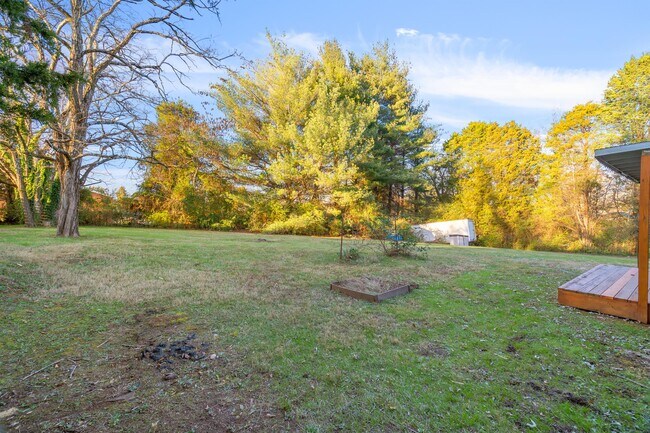 Building Photo - 6501 Beaver Ridge Rd