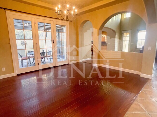 Building Photo - 9443 E Ironwood Bend