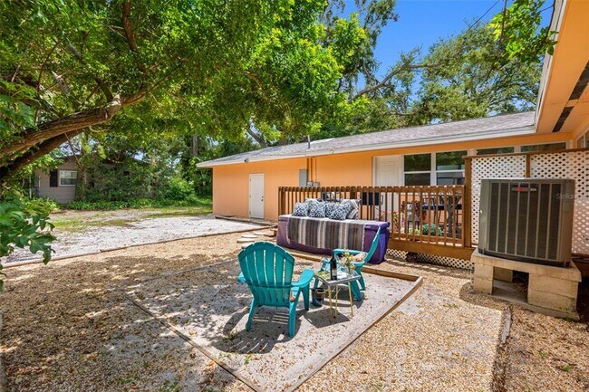 Building Photo - 2201 Park St N