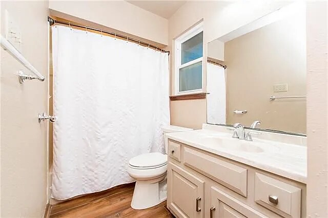 Building Photo - 217 Lovers Ln